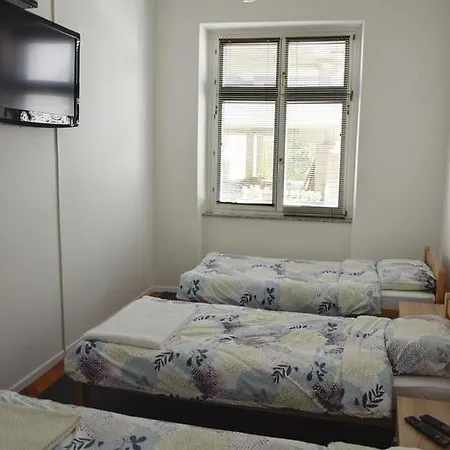 Old Square Apartment *
